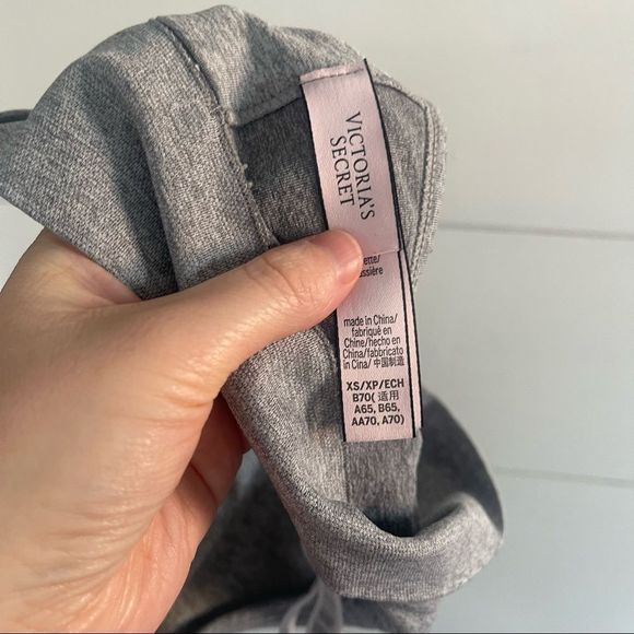 VS Victoria’s Secret Sport Grey Sports Bra - Picture 3 of 3